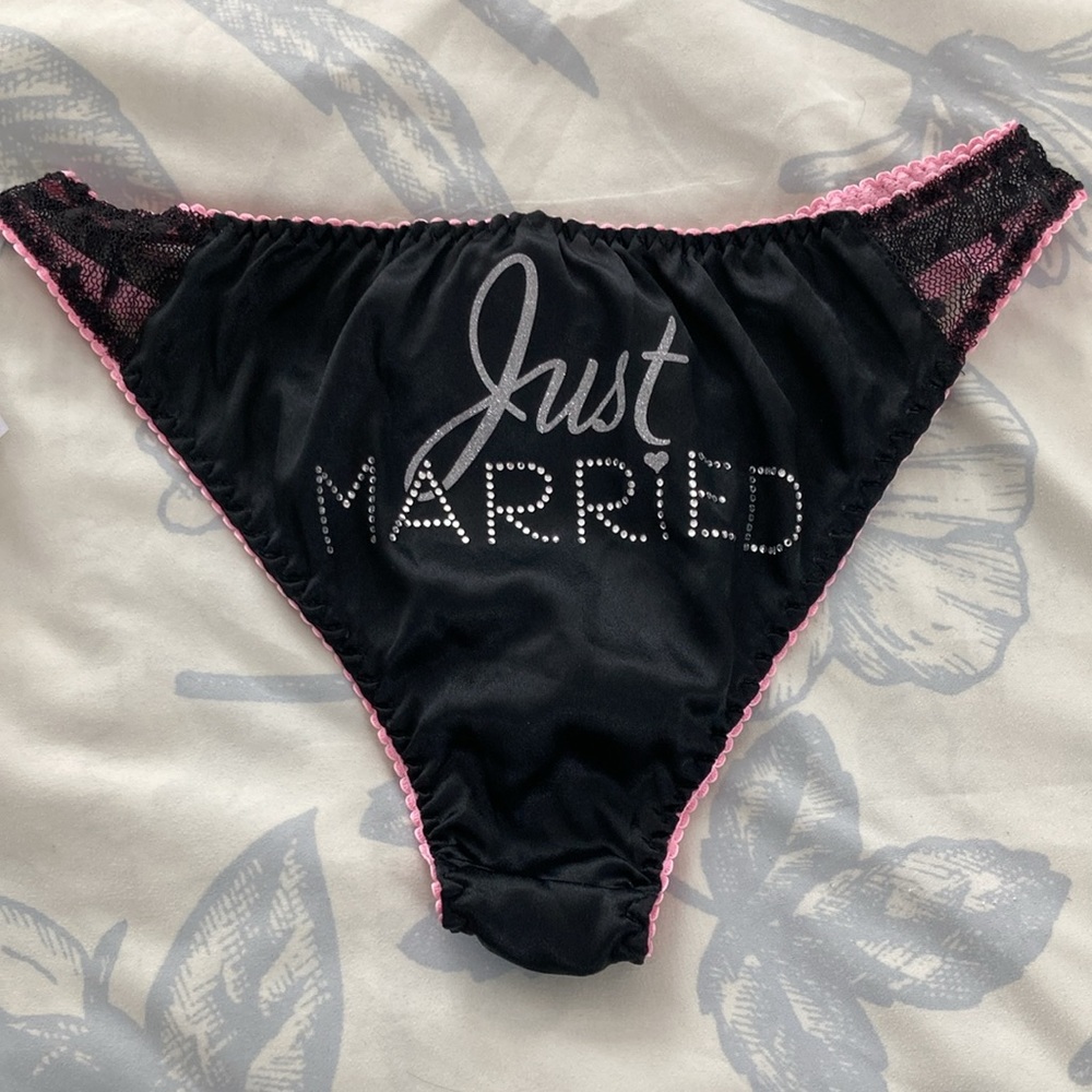 ‘Just Married’ Victoria Secret Panties! NWT 🥳🥳🎉